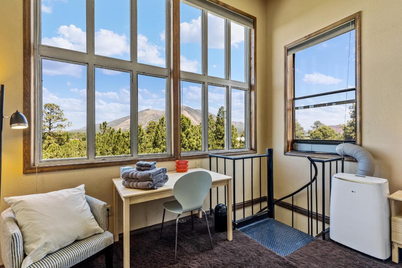 Delightful 1 Bdrm Country Club Retreat With Mt Elden Views! Villa Flagstaff Eksteriør billede